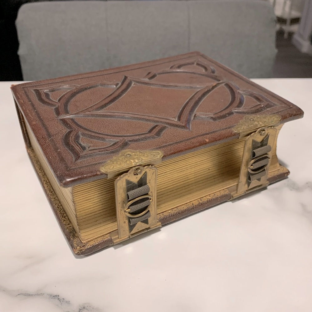 1860’s leather - Cabinet Card Photo Album